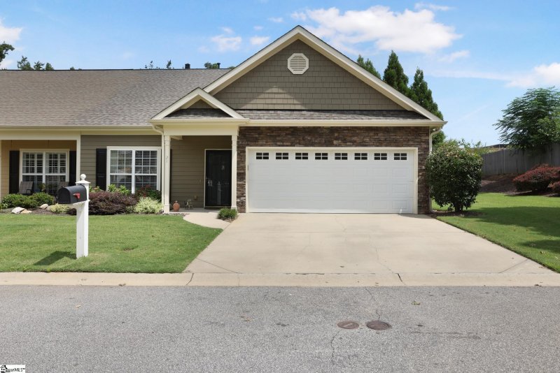 21 Davis Keats Drive