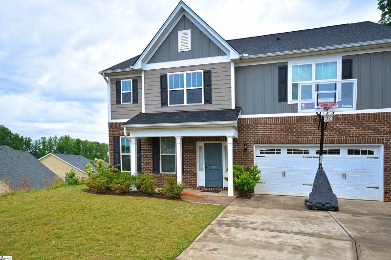 Property image 3 at 503 Red Ledge Court, Greer, SC 29650