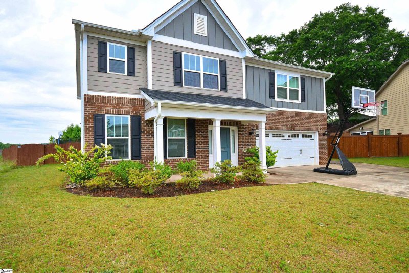 Property image 4 at 503 Red Ledge Court, Greer, SC 29650