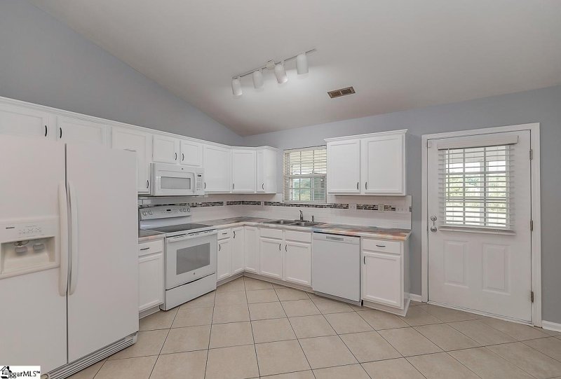 Property image 5 at 9 Catterick Way, Fountain Inn, SC 29644