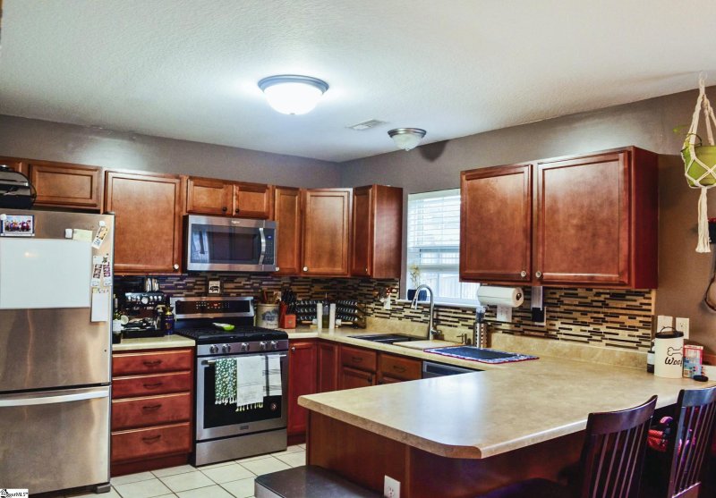 Property image 2 at 7 Irish Moss Court, Simpsonville, SC 29680