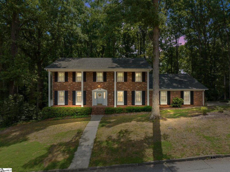 18 Sugarberry Drive