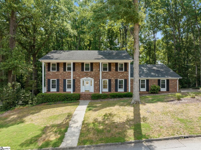 Property image 2 at 18 Sugarberry Drive, Greenville, SC 29615