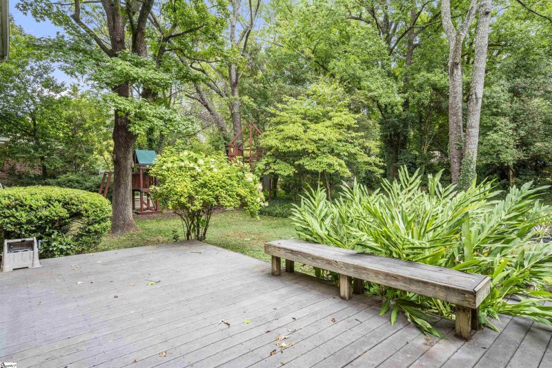 Property image 5 at 86 Lake Forest Drive, Greenville, SC 29609