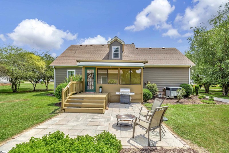 Property image 2 at 1205 Rosewood Court, Williamston, SC 29697