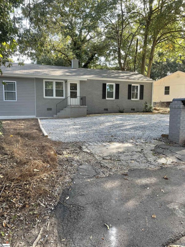 Property image 2 at 18 Prosperity Court, Greenville, SC 29605