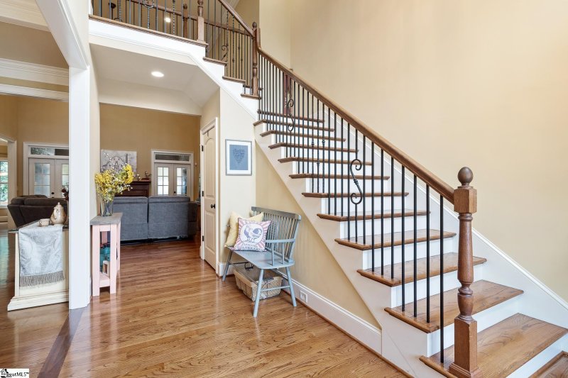 Property image 2 at 107 Kettle Oak Way, Simpsonville, SC 29680