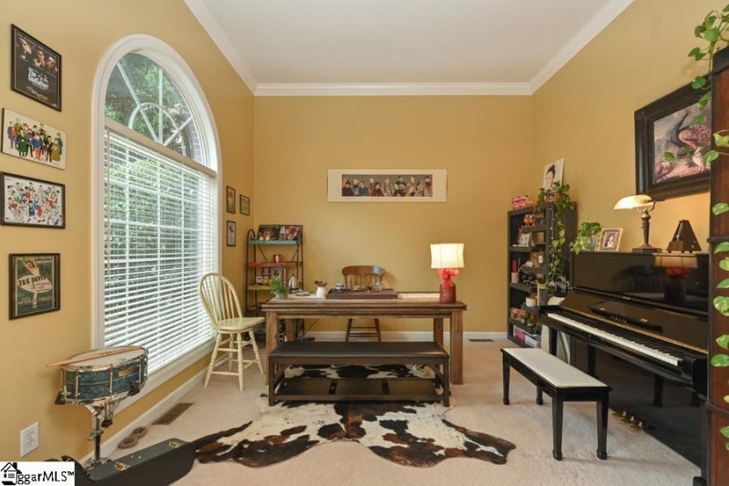 Property image 4 at 2 Kates Court, Greer, SC 29650