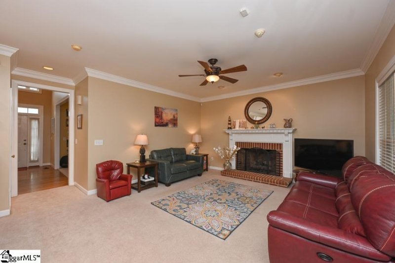 Property image 5 at 2 Kates Court, Greer, SC 29650