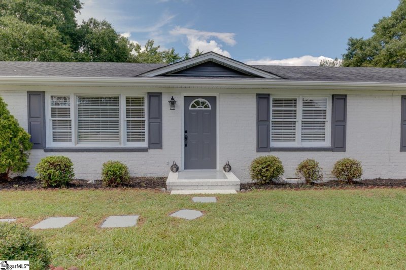 Property image 3 at 104 Leafwood Drive, Taylors, SC 29687