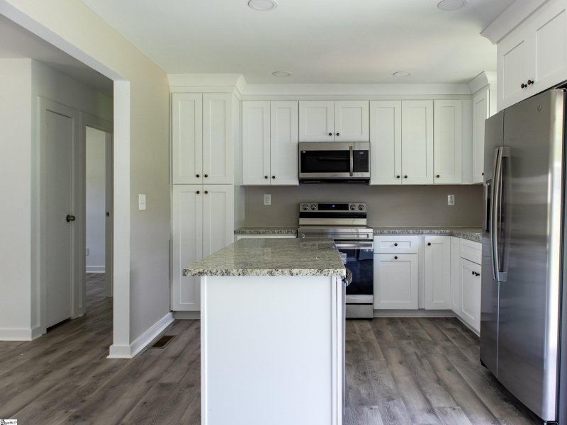 Property image 5 at 111 Abbotsford Drive, Simpsonville, SC 29681