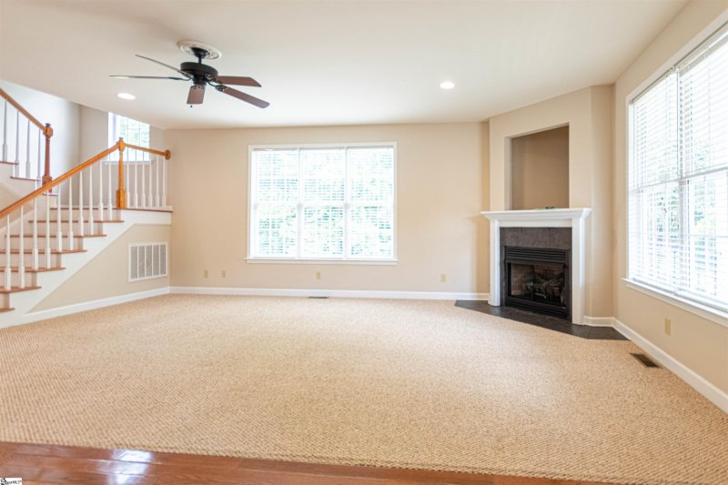 Property image 2 at 2 CHESSINGTON Lane, Simpsonville, SC 29681