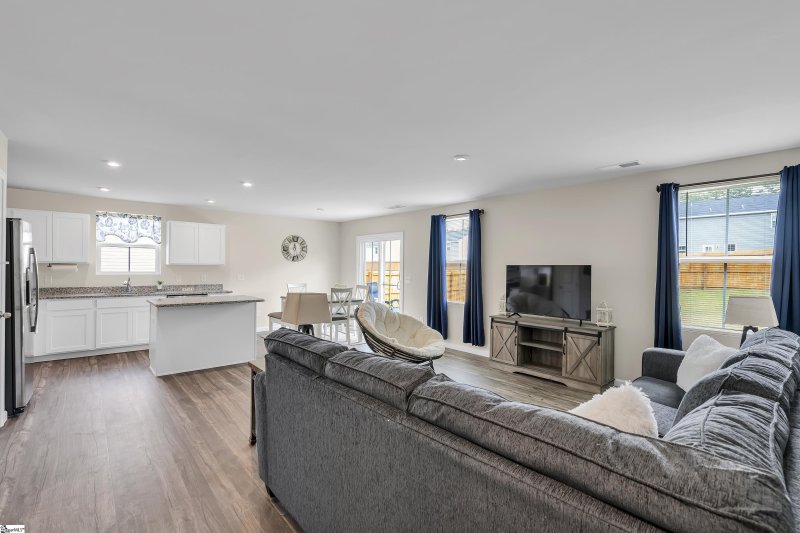 Property image 2 at 131 Barrington Creek Road, Piedmont, SC 29673