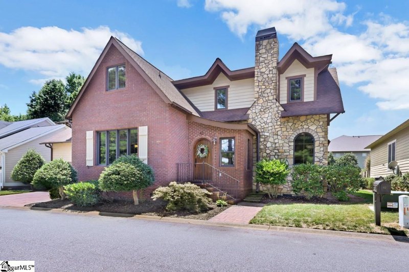 Property image 2 at 42 VERONA Circle, Simpsonville, SC 29681