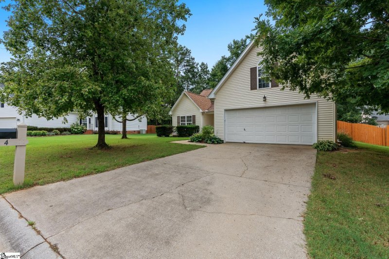 Property image 3 at 4 Chablis Court, Mauldin, SC 29662