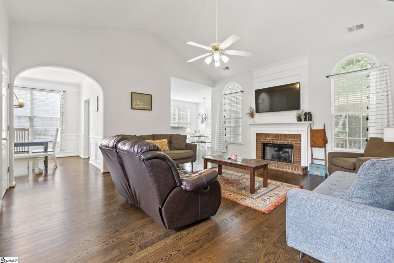 Property image 4 at 7 Stream Run Court, Greenville, SC 29617