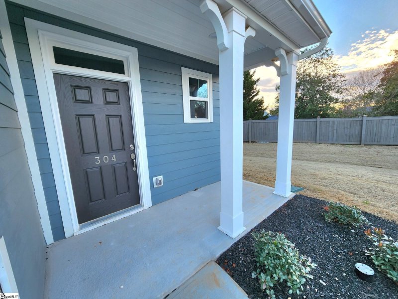 Property image 2 at 304 Nantallah Trail, Mauldin, SC 29662