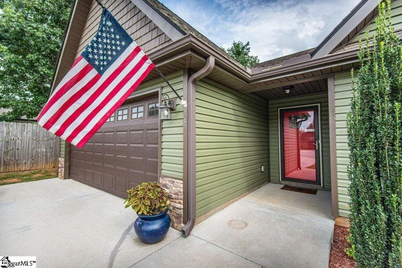 Property image 3 at 5 Caulfield Court, Fountain Inn, SC 29644