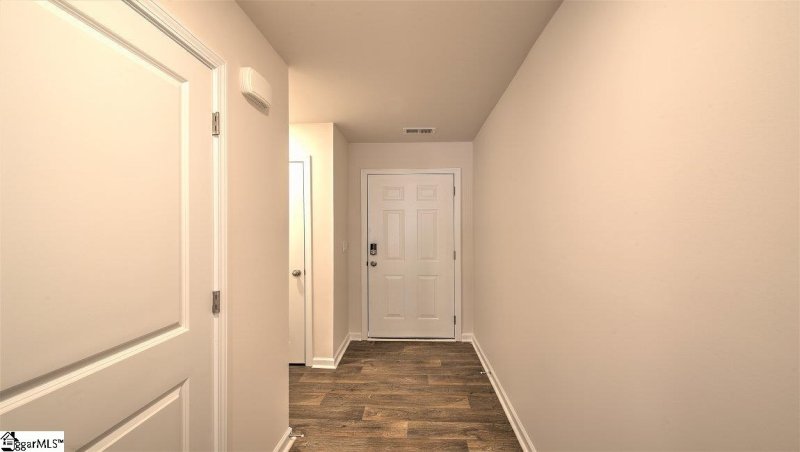 Property image 2 at 409 Oakmont Valley Trail, Seneca, SC 29678