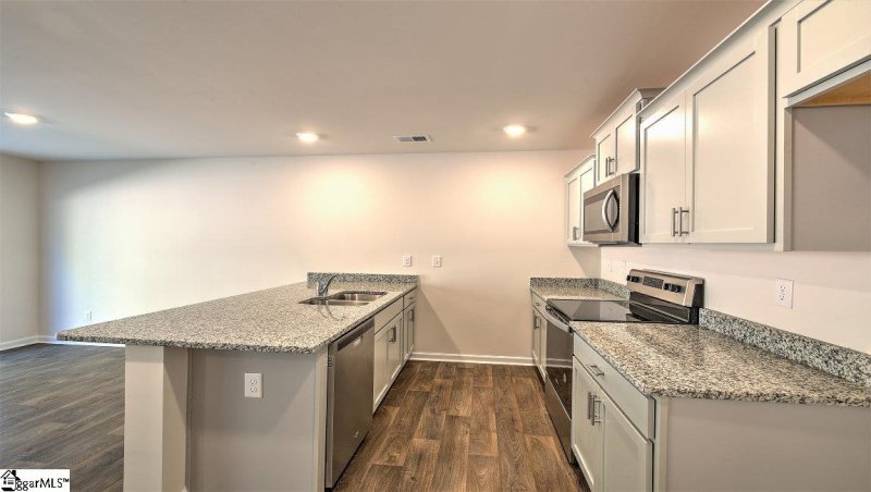 Property image 5 at 409 Oakmont Valley Trail, Seneca, SC 29678