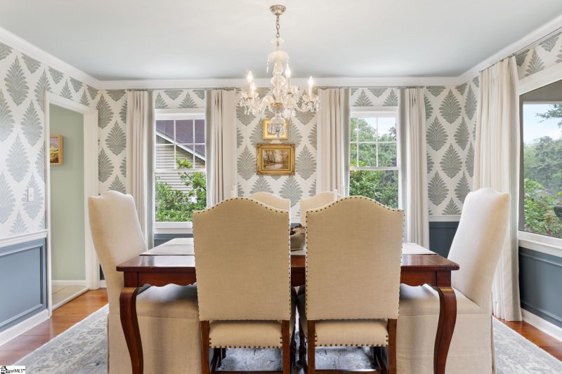 Property image 5 at 130 Knollwood Lane, Greenville, SC 29607