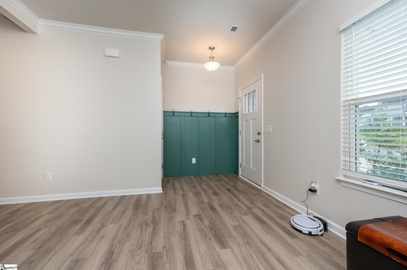 Property image 3 at 303 Vicksburg Drive, Piedmont, SC 29673