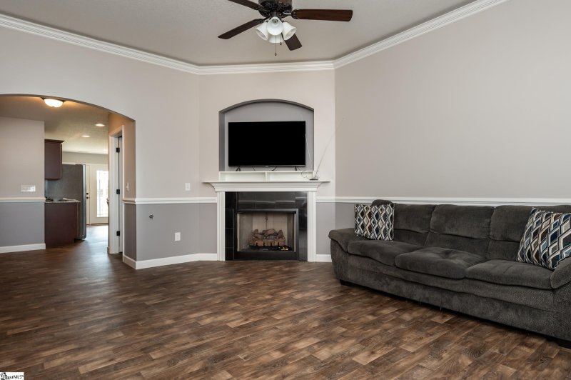 Property image 5 at 409 Thomas Edwards Lane, Greer, SC 29651