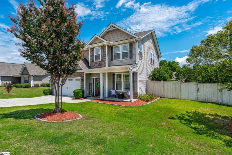 Property image 2 at 308 Hawk Valley Drive, Travelers Rest, SC 29690-7307