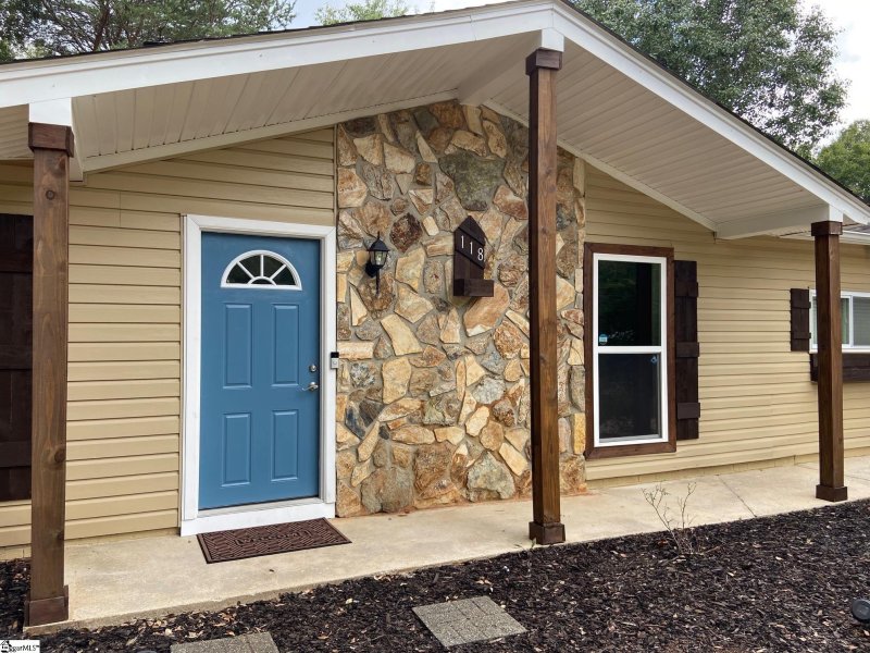 Property image 3 at 118 Osmond Drive, Taylors, SC 29687