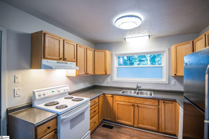 Property image 4 at 201 Wendfield Drive, Travelers Rest, SC 29690