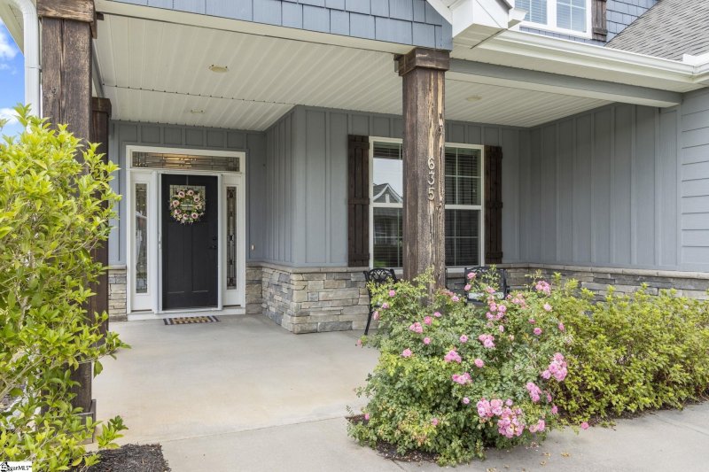 Property image 2 at 635 Ponden Drive, Greer, SC 29651