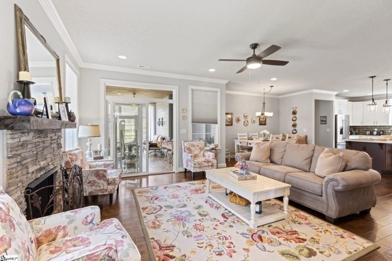 Property image 4 at 635 Ponden Drive, Greer, SC 29651