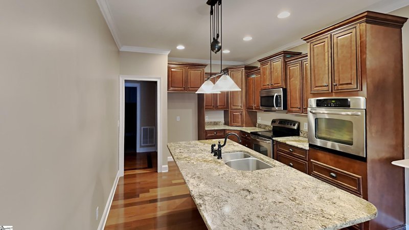 Property image 5 at 111 Bellamy Close, Greer, SC 29651