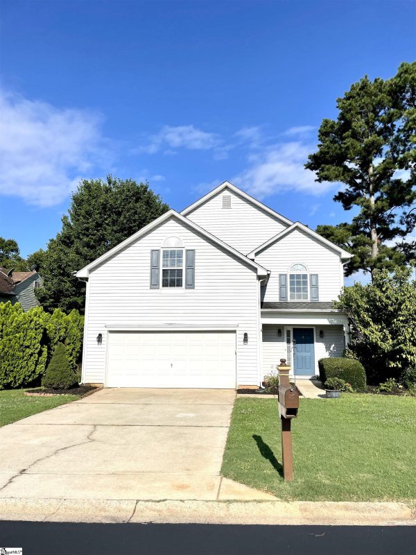 708 Thornbird Circle
