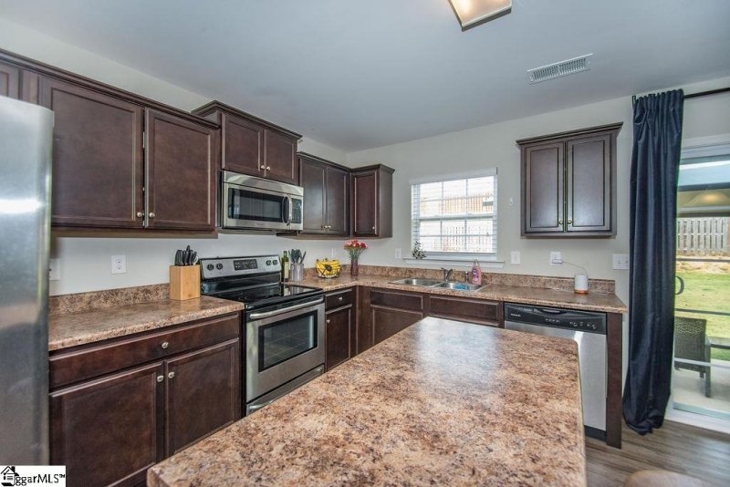 Property image 4 at 535 Falls Cottage Run, Boiling Springs, SC 29316