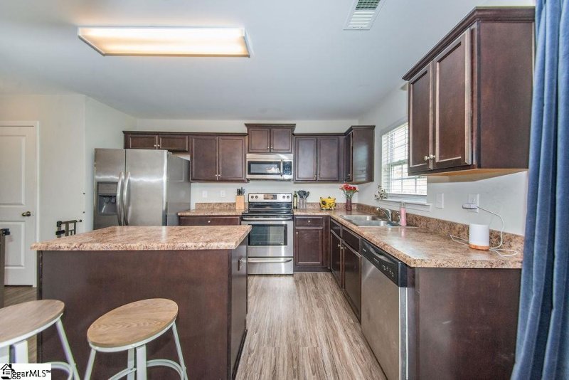 Property image 5 at 535 Falls Cottage Run, Boiling Springs, SC 29316