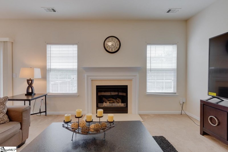 Property image 4 at 302 Bellarine Drive, Greenville, SC 29605-5972
