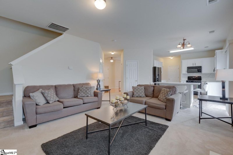 Property image 5 at 302 Bellarine Drive, Greenville, SC 29605-5972