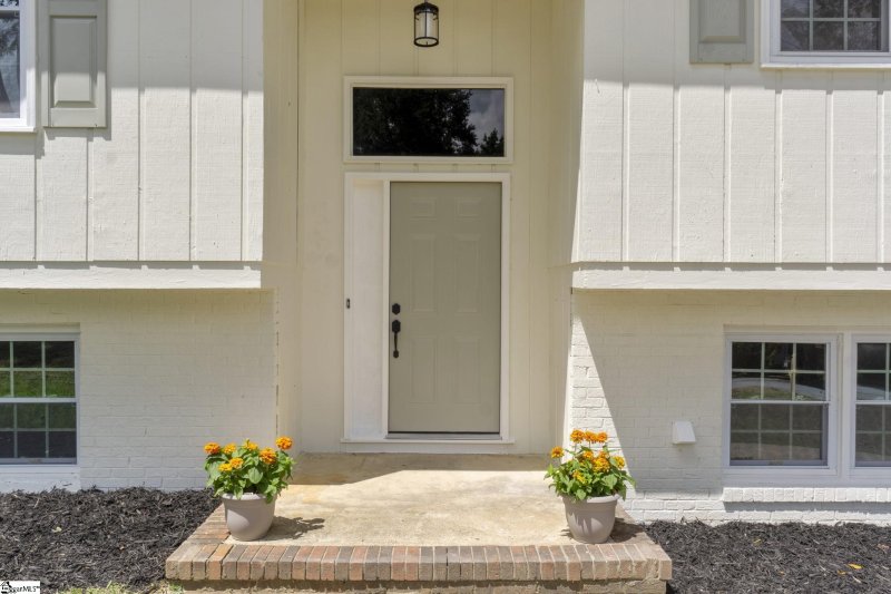 Property image 2 at 123 brookbend Road, Mauldin, SC 29662