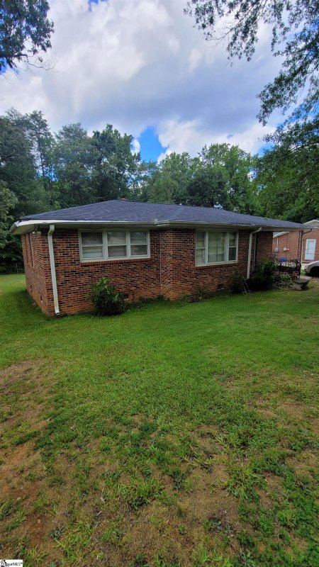 Property image 2 at 114 Abraham Drive, Greenville, SC 29605