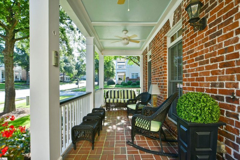 Property image 5 at 17 Rivoli Lane, Greenville, SC 29615