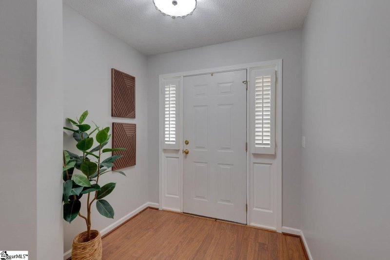 Property image 4 at 40 Bailess Court, Greer, SC 29650