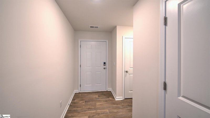 Property image 2 at 506 Oakmont Valley Trail, Seneca, SC 29678