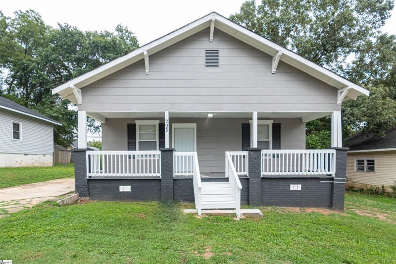 Property image 2 at 295 WERTS Street, Greenville, SC 29605