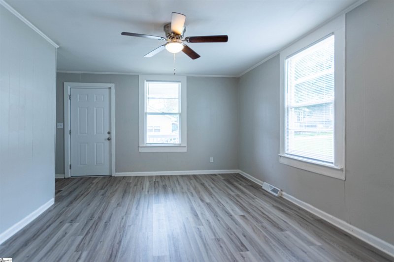 Property image 4 at 295 WERTS Street, Greenville, SC 29605