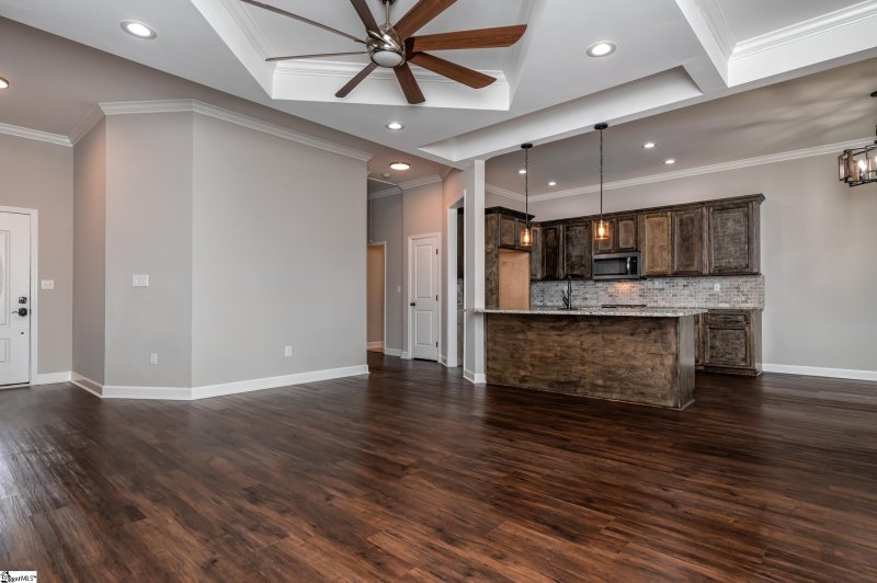 Property image 4 at 306 S Fairfield Road, Greenville, SC 29605