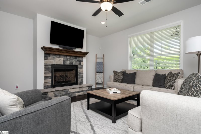 Property image 4 at 273 Foxbank Circle, Greer, SC 29651