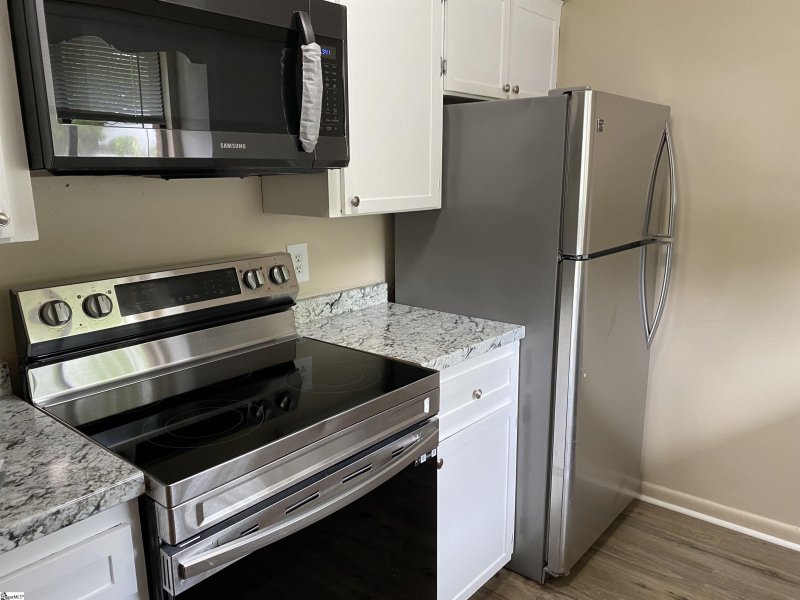 Property image 4 at 65 Briarridge Court, Greenville, SC 29615