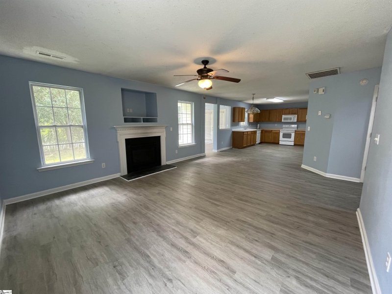 Property image 5 at 220 Garfield Lane, Simpsonville, SC 29681