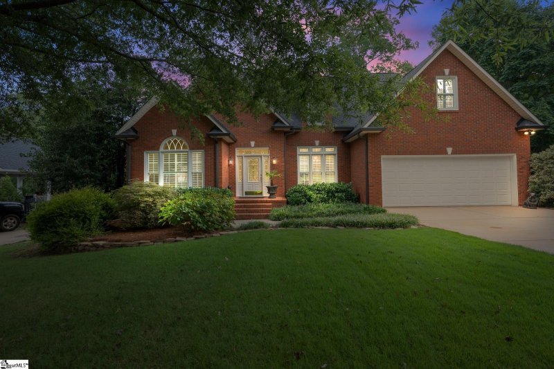 Property image 2 at 9 Lauriston Place, Greer, SC 29650